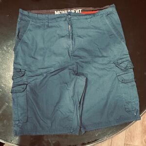 Monument shorts